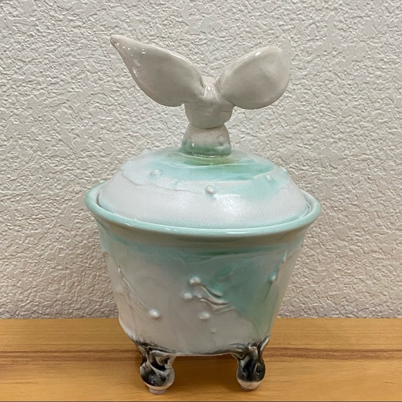 Rare One-Of-A-Kind Ceramic Easter Bunny Rabbit Ceramic Decor - Picture 3 of 14